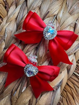 Red Bow Bead with Crown