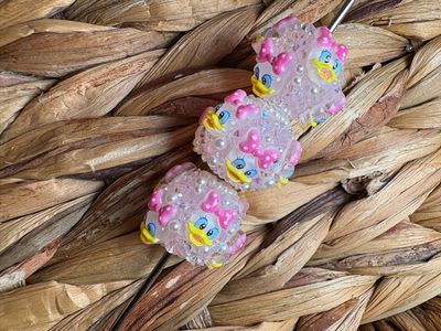 Daisy Duck Sugar Beads