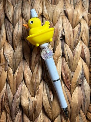 Demi the Duck Pen