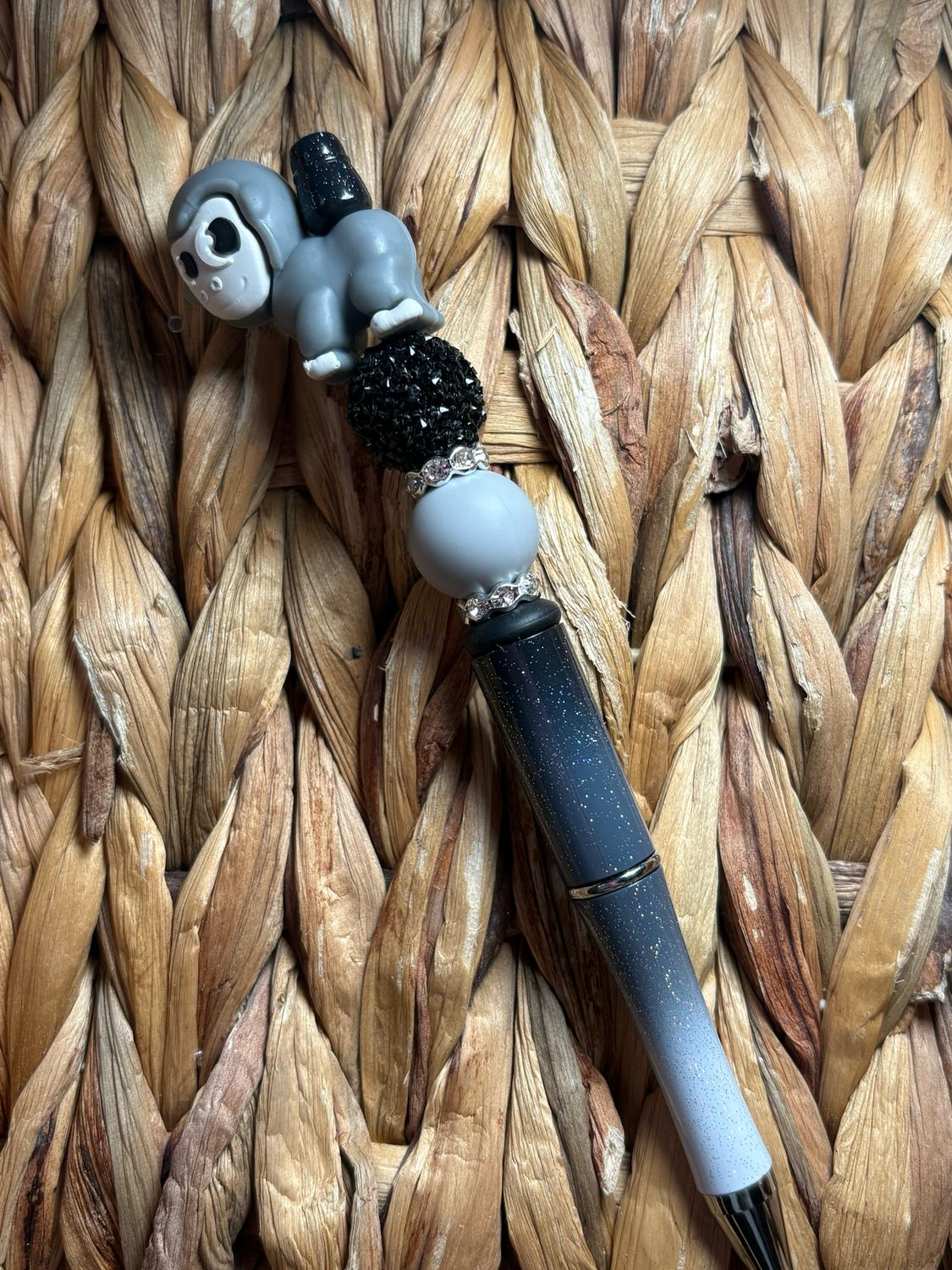 Gordon the Gorilla Pen