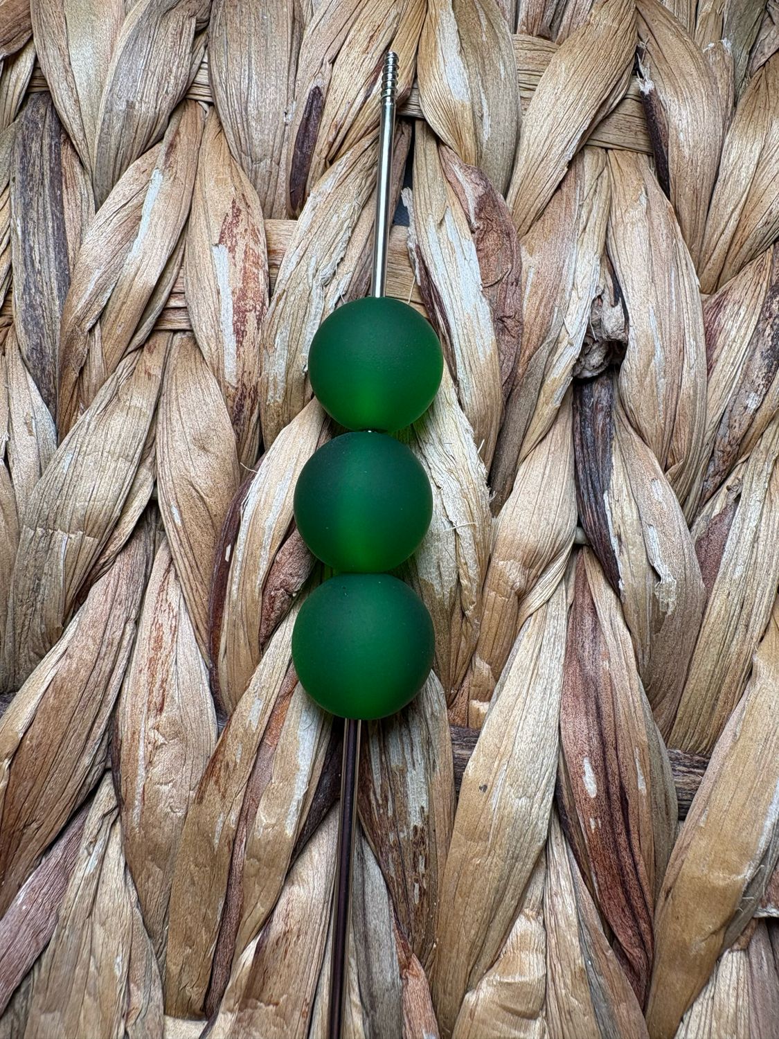 15mm Dark Green Frosted Cateye Beads