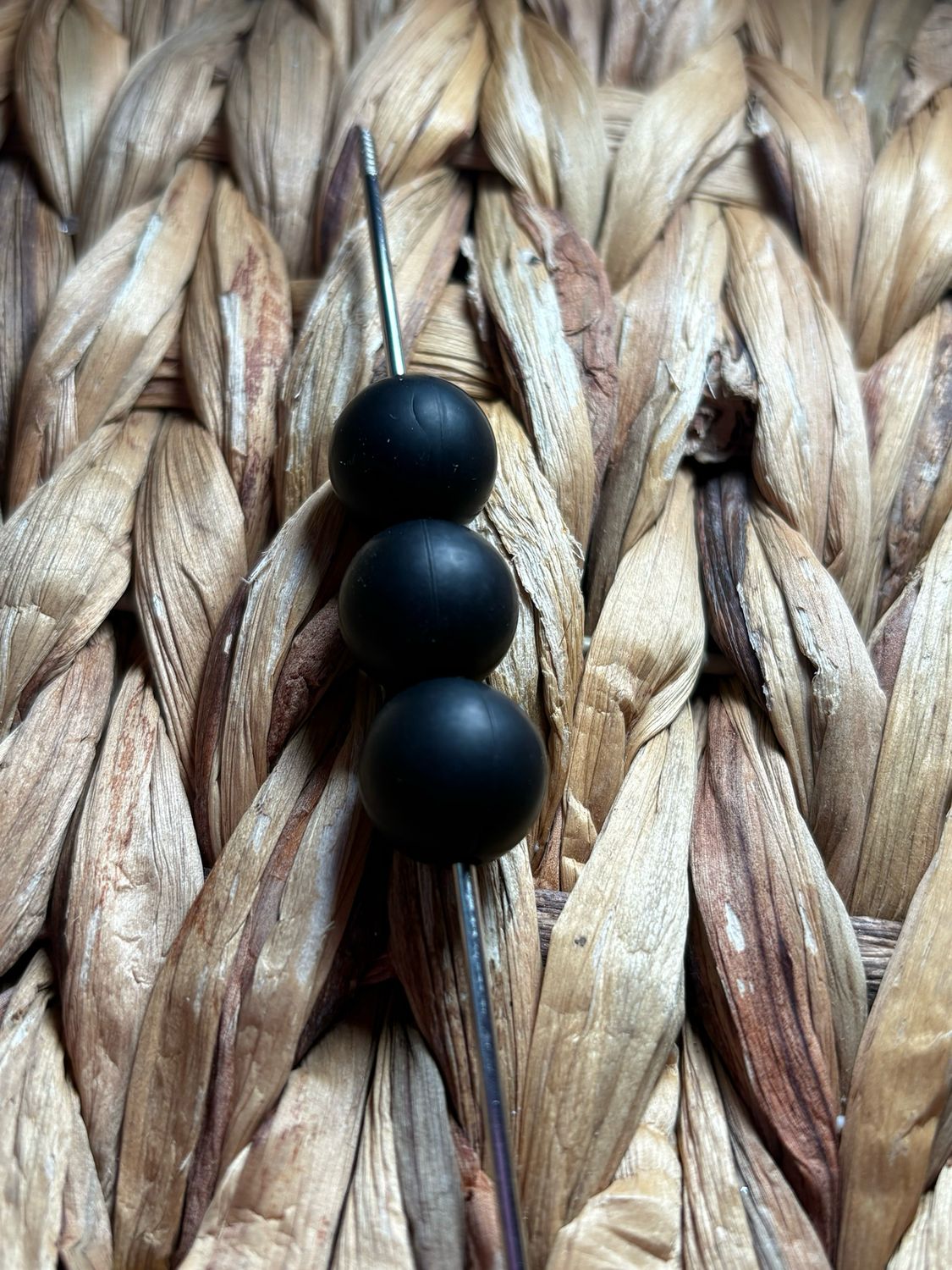 15mm Black Silicone Beads