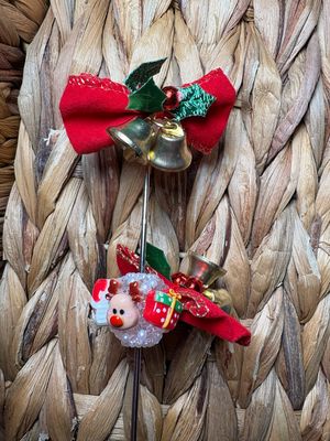 Red Bow with Mistletoe Christmas Sugar Bead