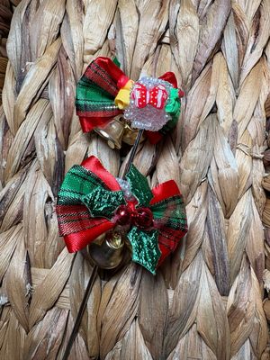Plaid Bow with Mistletoe Christmas Sugar Bead