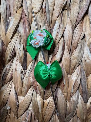 Green Bow Christmas Sugar Bead