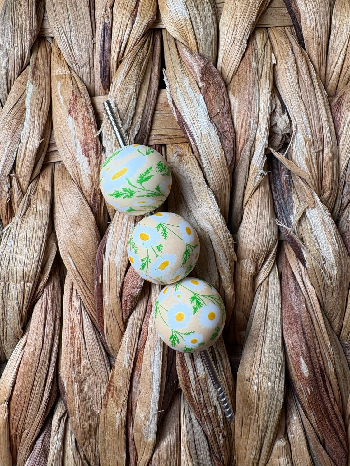 15mm Flower (White) Silicone Beads