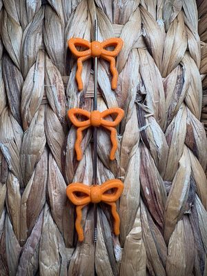 Orange Glitter Bow Focal
