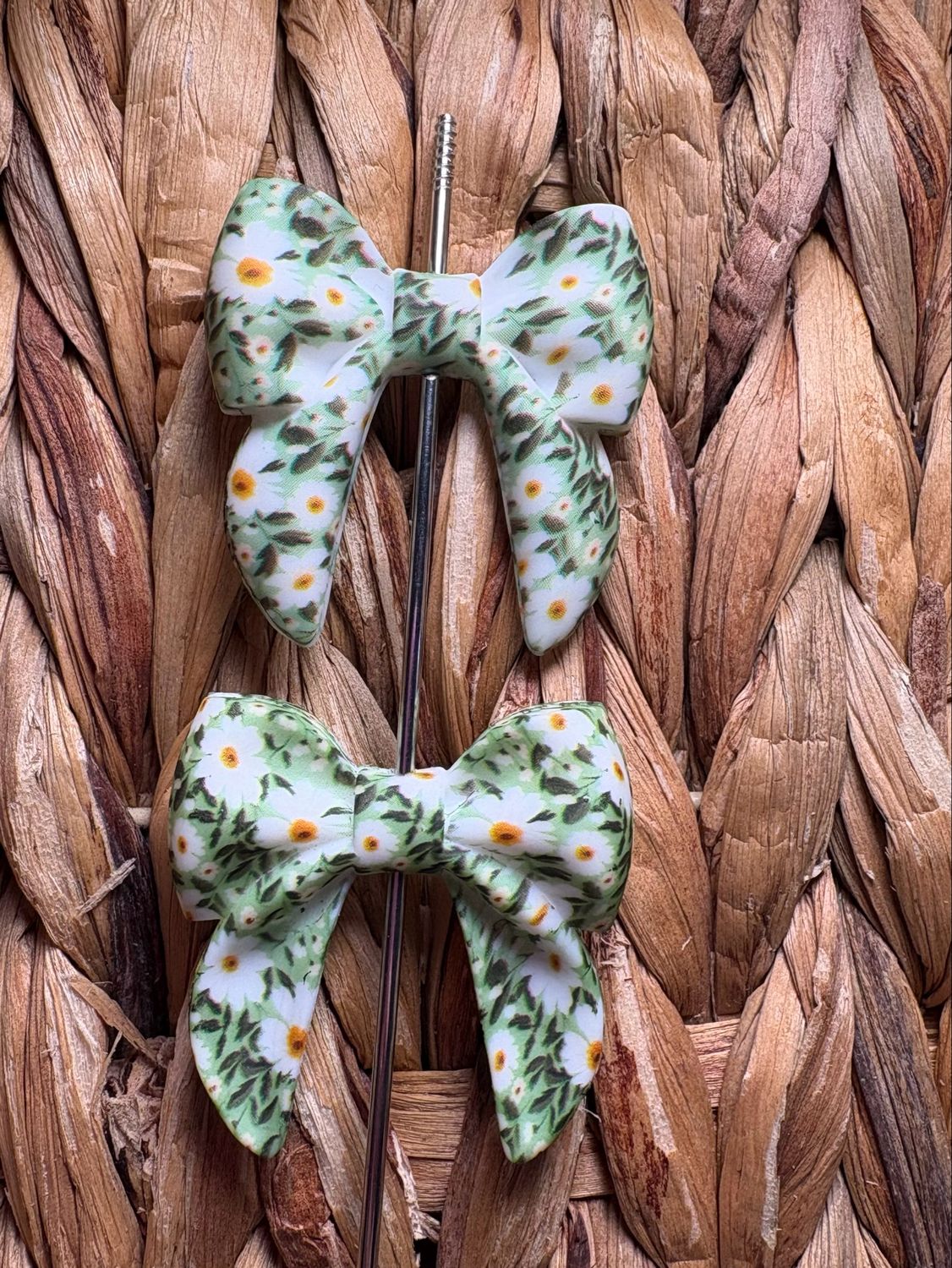 Flower Green Printed Bow Focal
