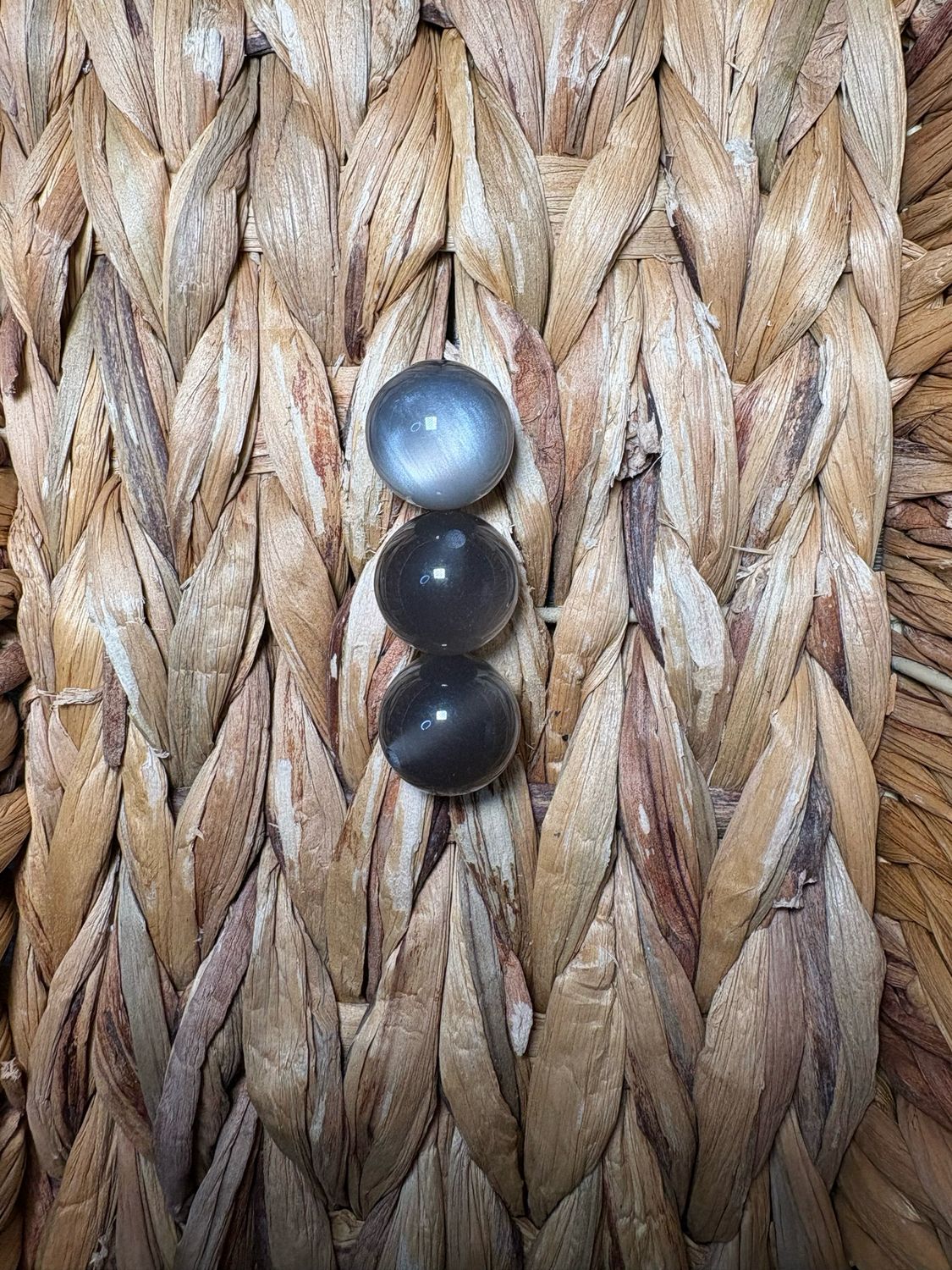 20mm Clear Black Cateye Beads