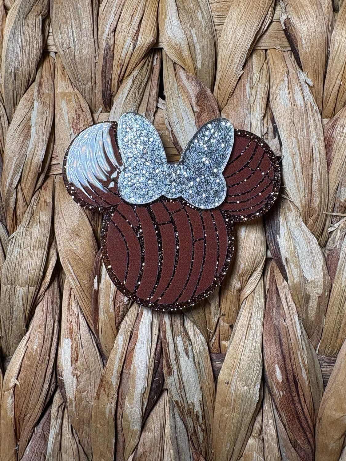 Concha Mouse Head Acrylic