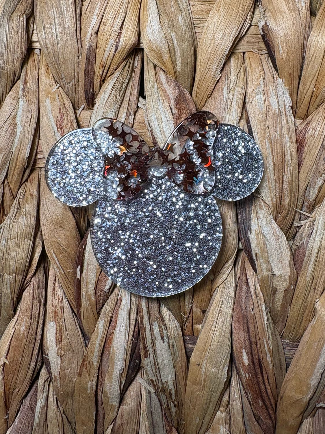 Silver Mouse Head Acrylic