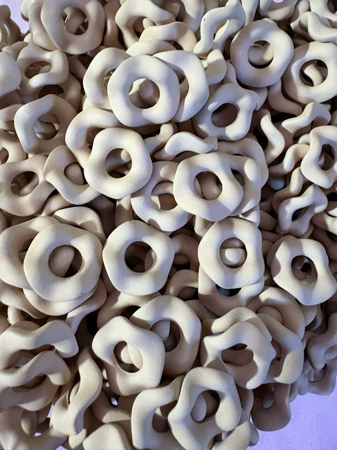 Matte Wavy Spacer Tan