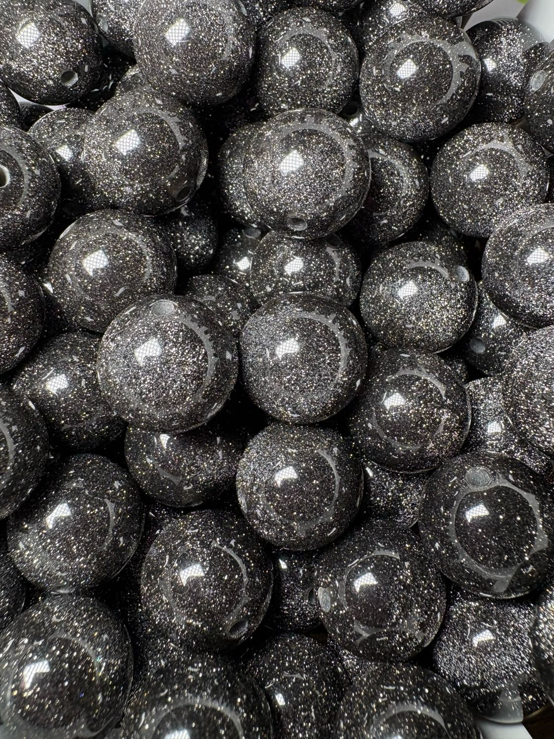 20mm Black Glitter Beads B292