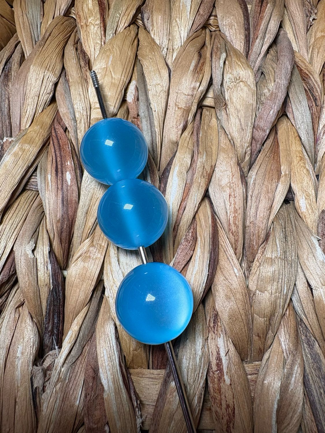 20mm Clear Ocean Blue Cateye Beads B288