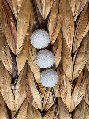 15mm White Sugar Beads B166