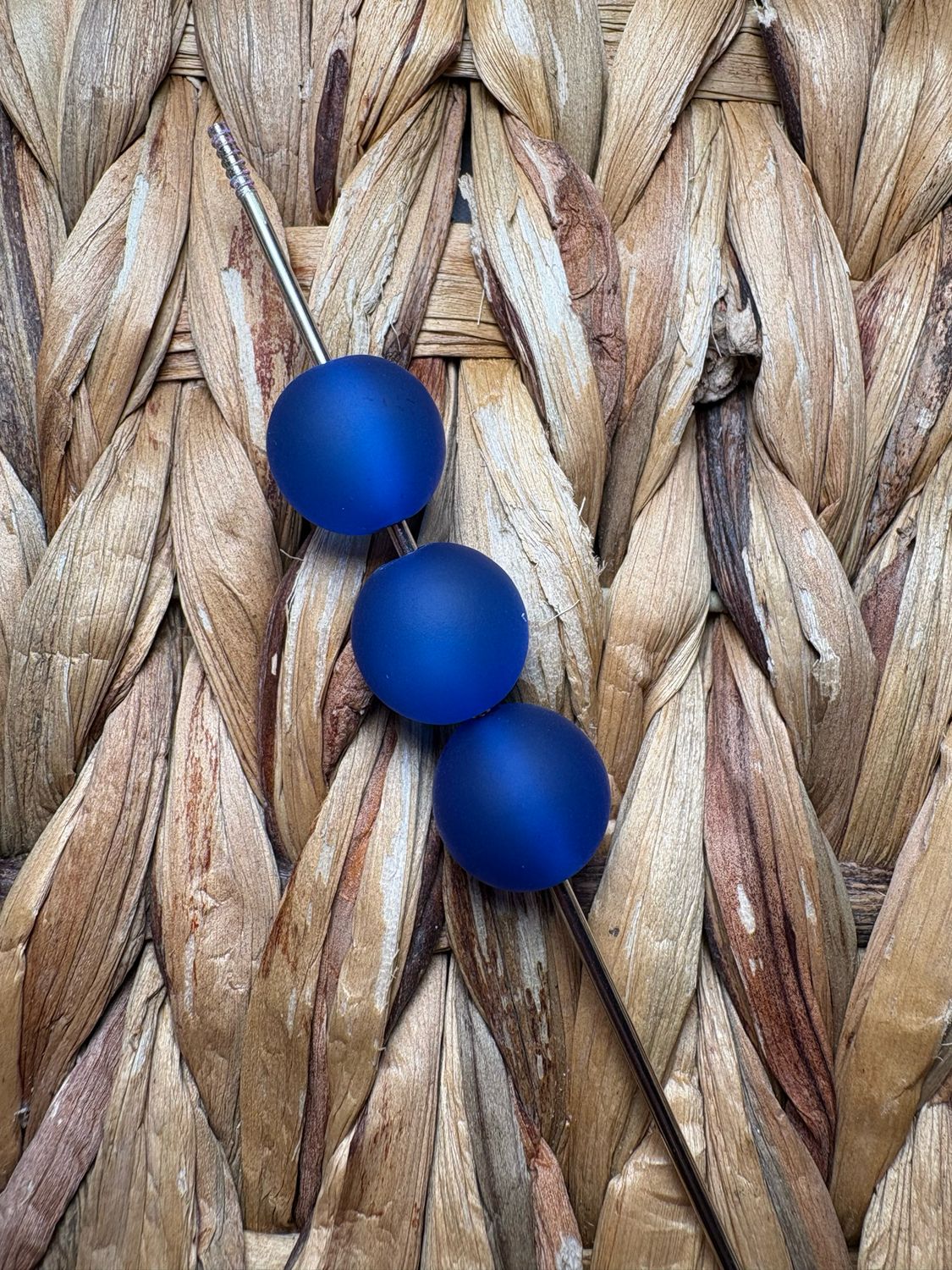 15mm Dark Blue Frosted Cateye Beads B214