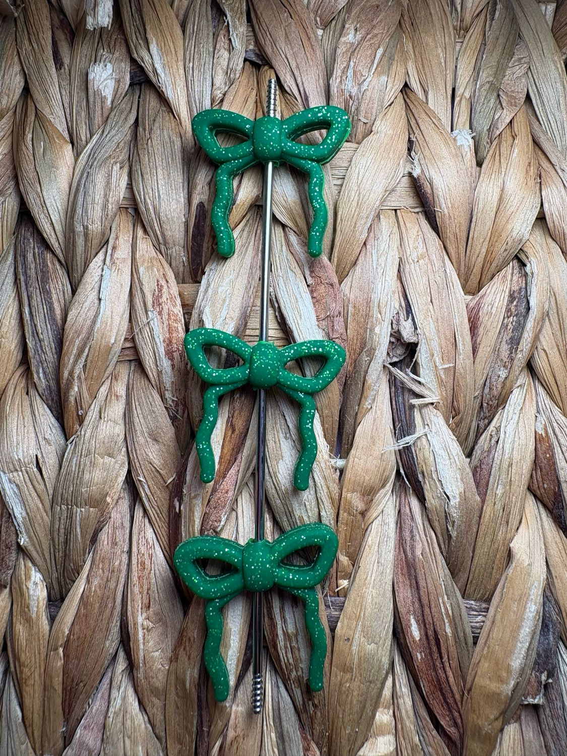 Dark Green Glitter Bow Focal F15