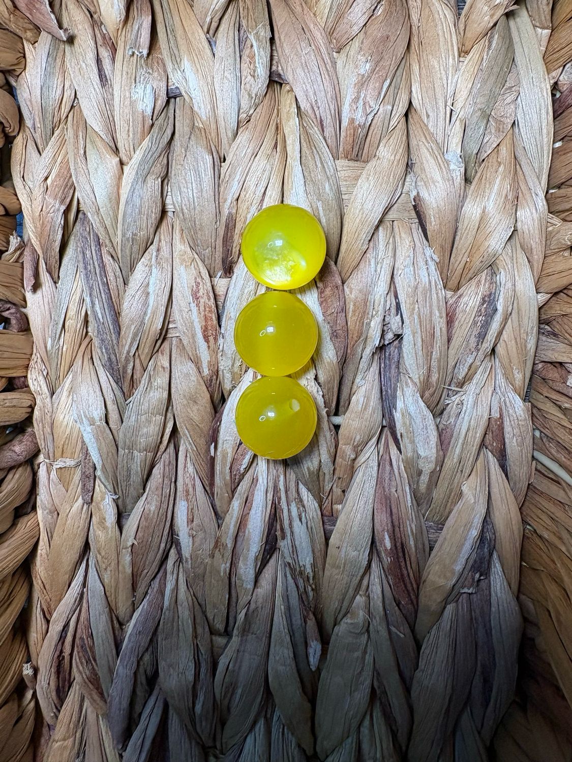 20mm Clear Yellow Cateye Beads B277