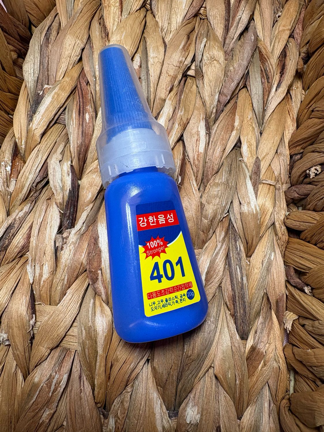 Glue- Strong &amp; Fast Drying CS4