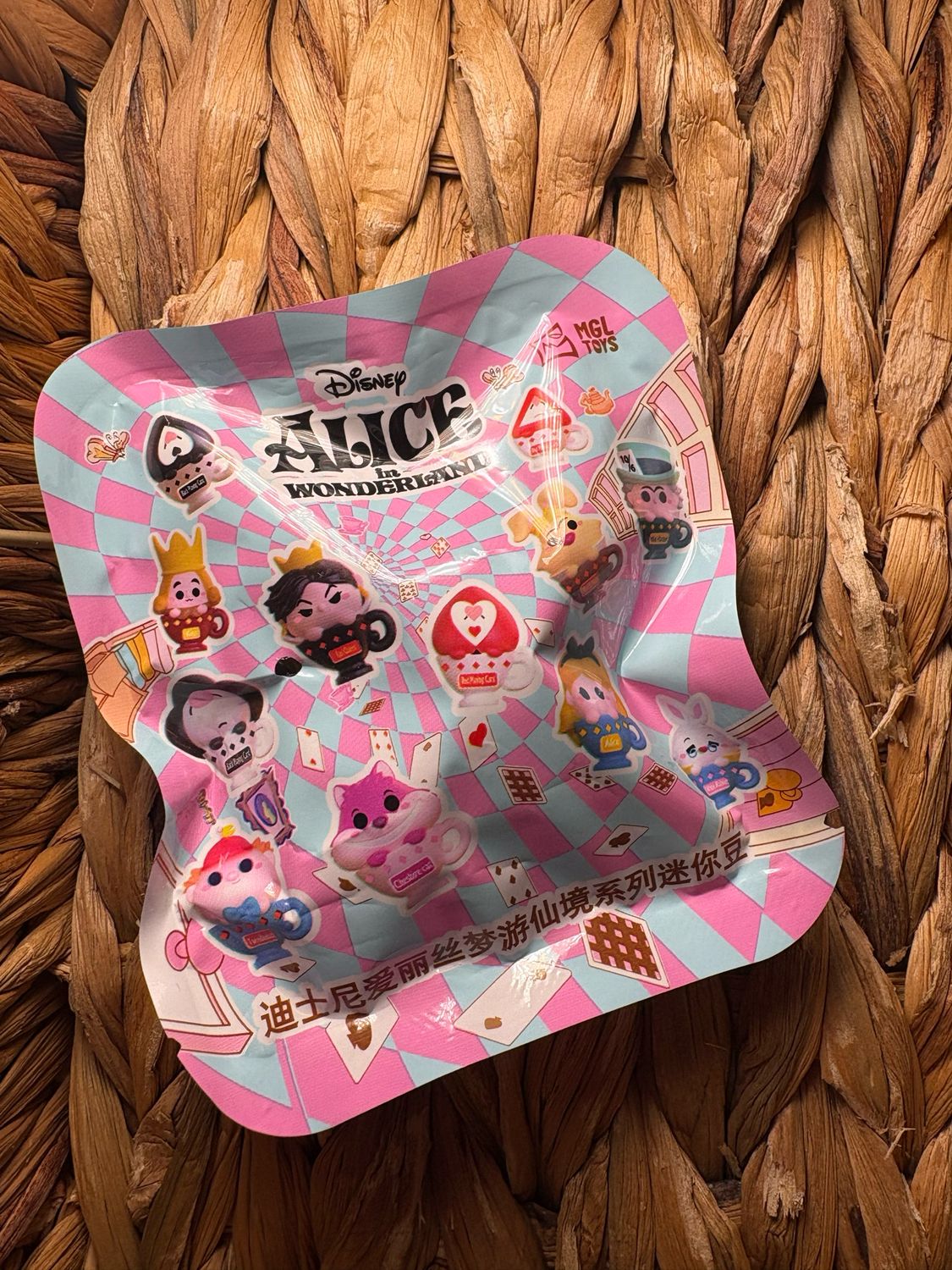 Alice Blind Bag Topper 