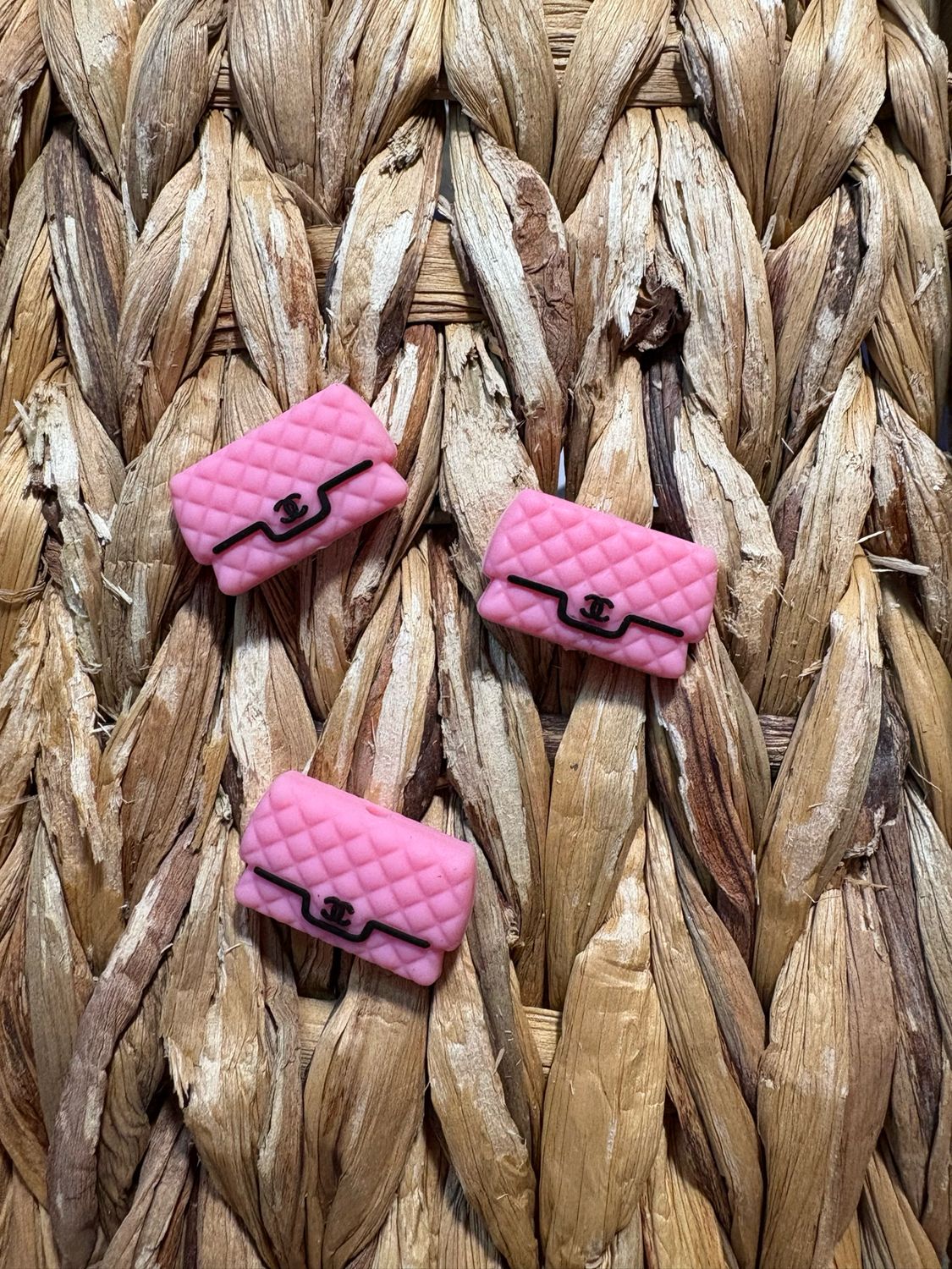 CC Pink Purse 2d Focal