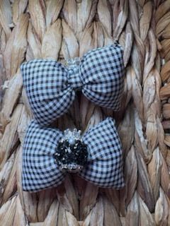 Black Plaid Bow Sugar Crown Bead