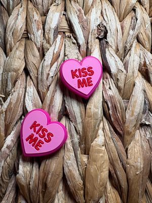 Kiss Me Heart 2d Focal