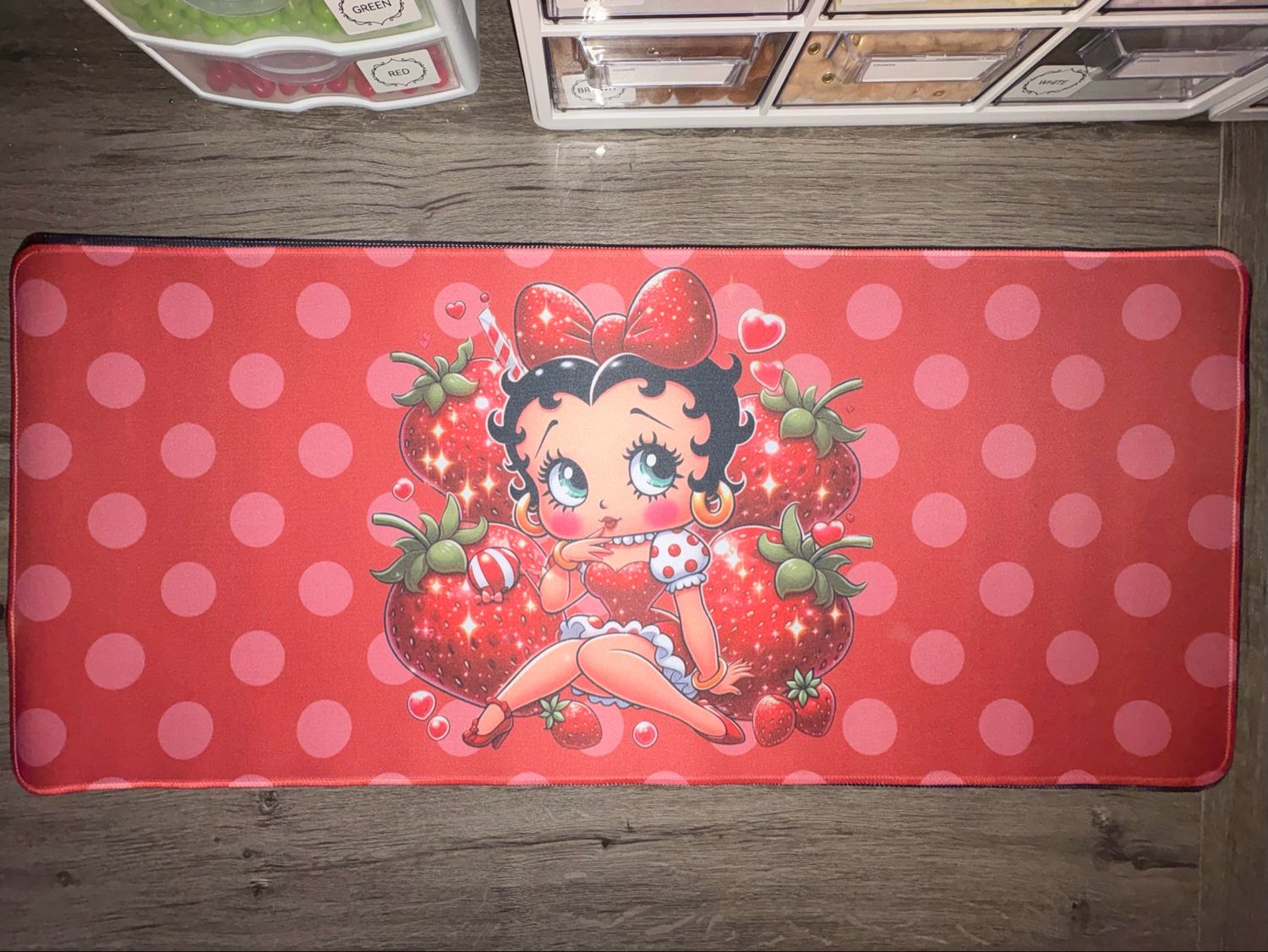 Betty Desk Mat