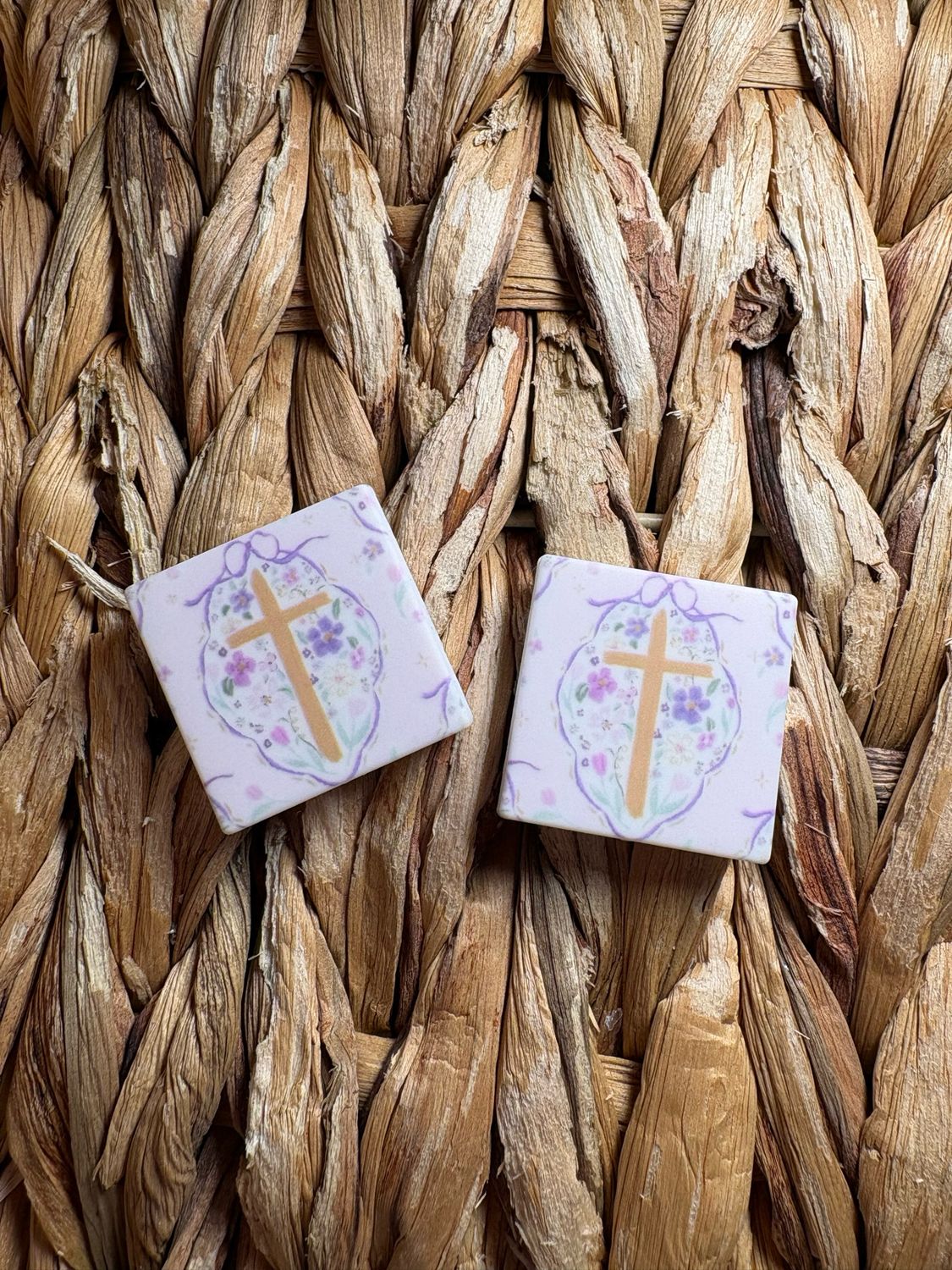 Purple Spring Cross Printed 2d Focal