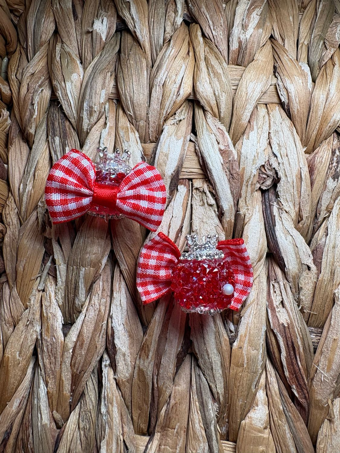 Red Plaid Bow Sugar Crown Bead