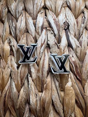 LV Acrylic Focal Bead