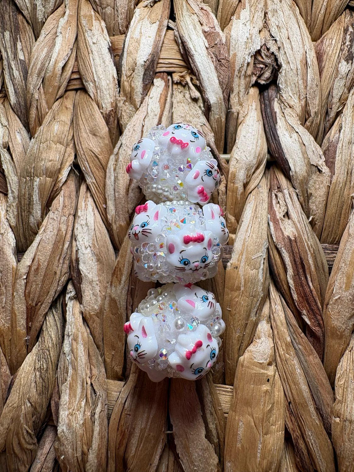 White Cat Sugar Bead 