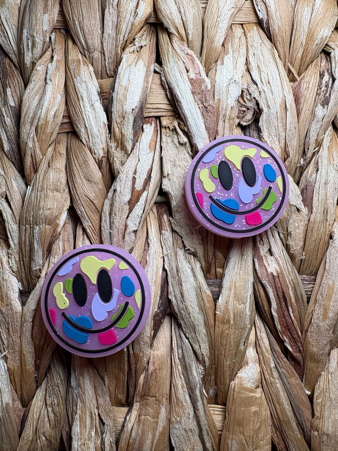 Pink Glitter Splatter Paint Smile Face 2d Focal