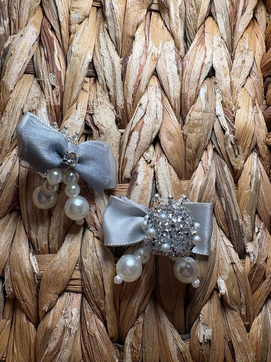 Gray Pearl Dangle Sugar Crown Bead 