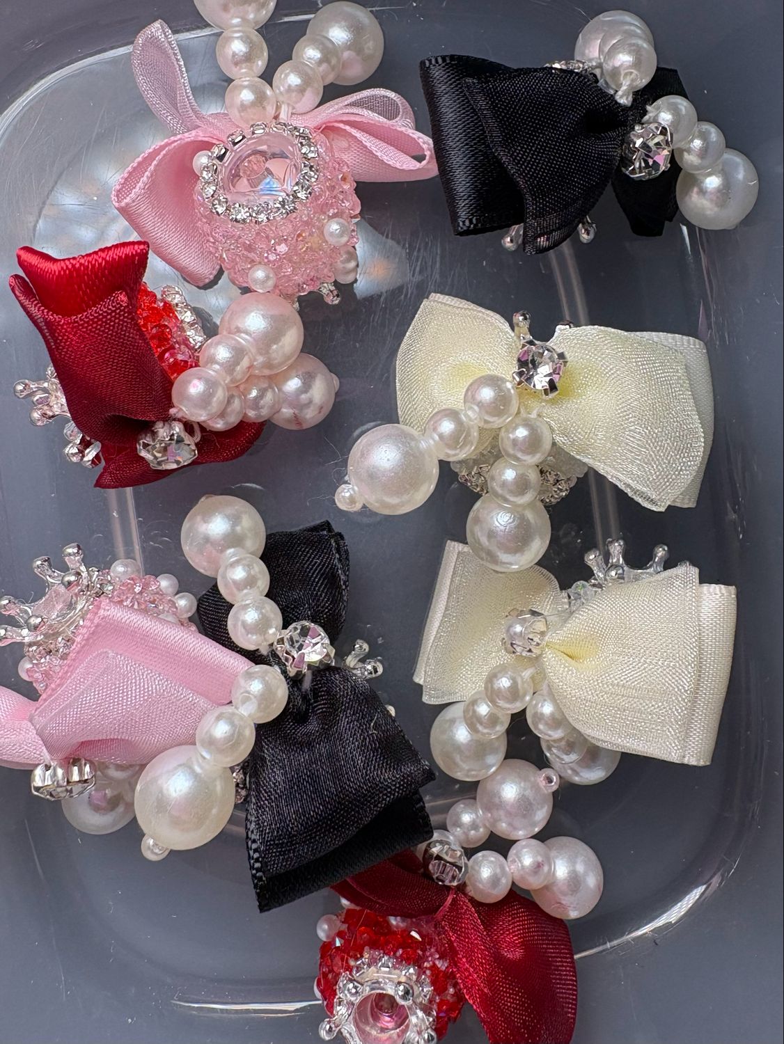 Sugar Crown &amp; Bow 8pc Bulk Bead Bag 204