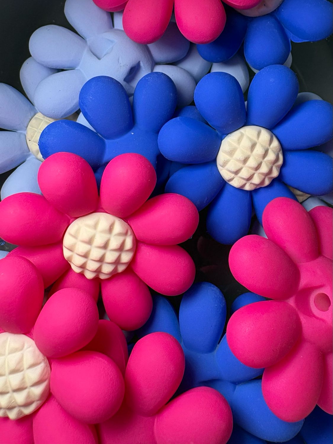 20mm Mixed Flower 15pc Bulk Bead Bag 201