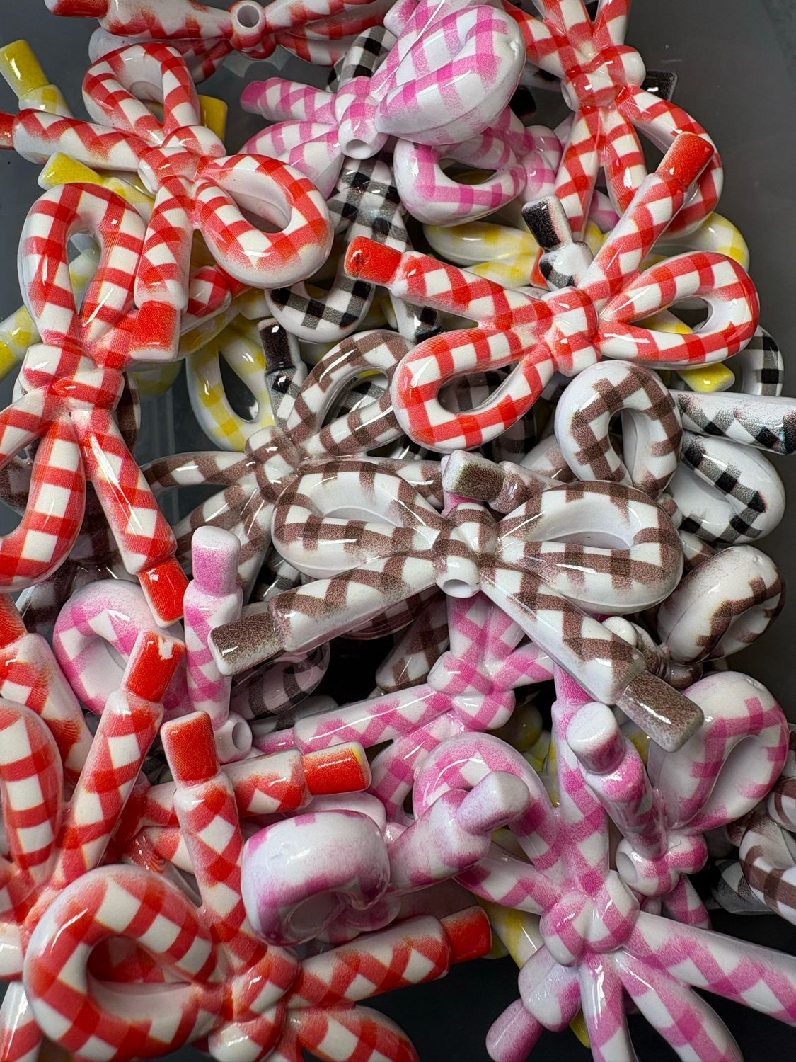 Acrylic Checkered Bow Mix 40pc Bulk Bag