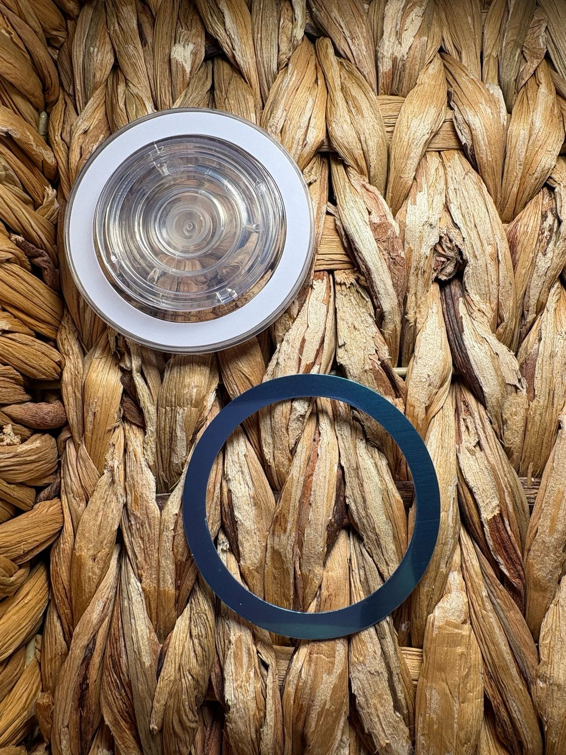 MagSafe Phone Grip Clear