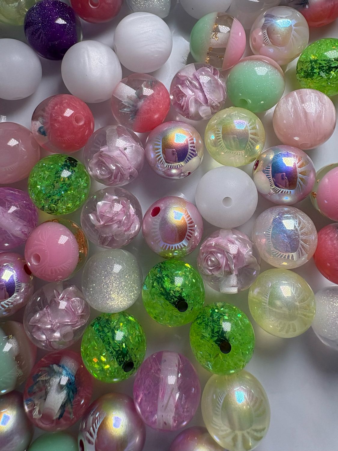 Bulk Bag Pink, Green, White Mix 16mm Beads- 50pc M1