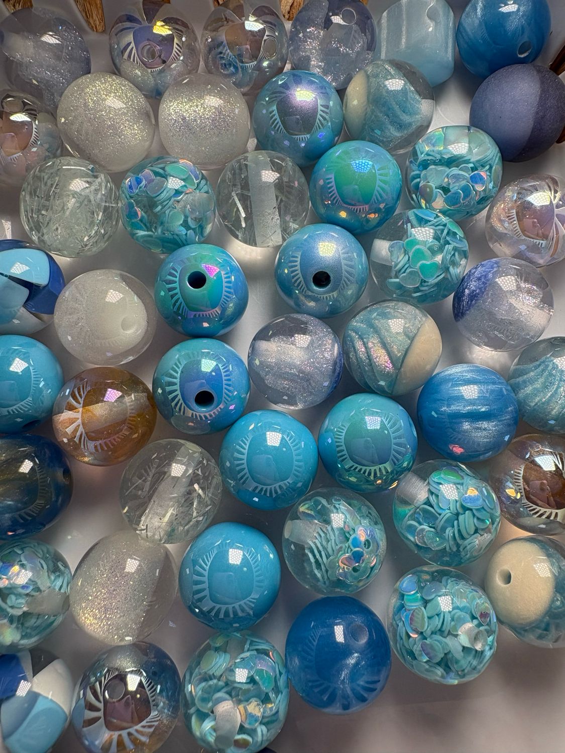 Bulk Bag Blue Color Mix 16mm Beads- 50pc M9