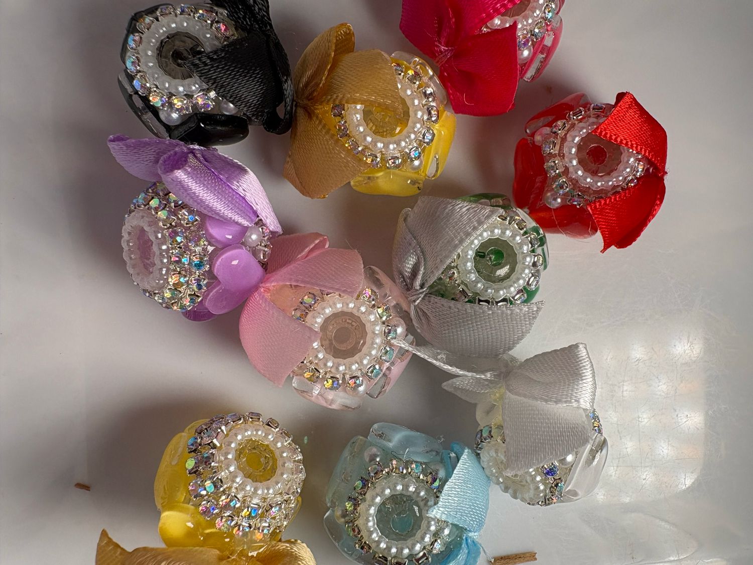 Bulk Bag Specialty Bow Beads 8pc S30