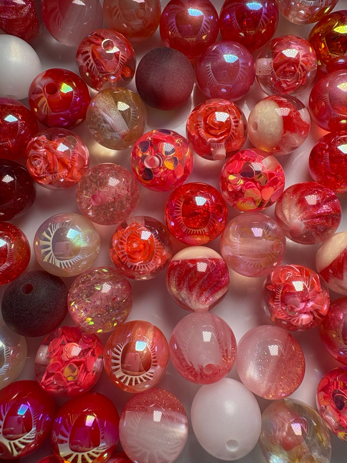 Bulk Bag Red Color Mix 16mm Beads- 50pc M6