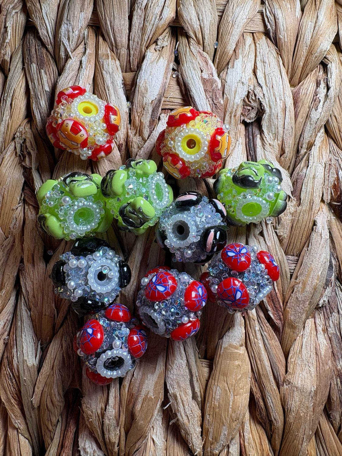 Bulk Bag Superhero Sugar Mix Beads 10pc S37