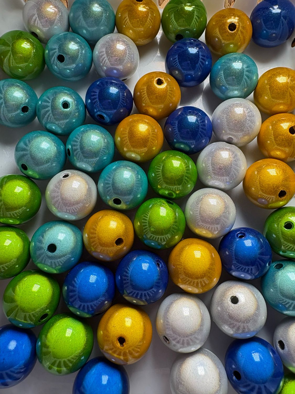 Bulk Bag 16mm Lightbulb Beads 50pc S34