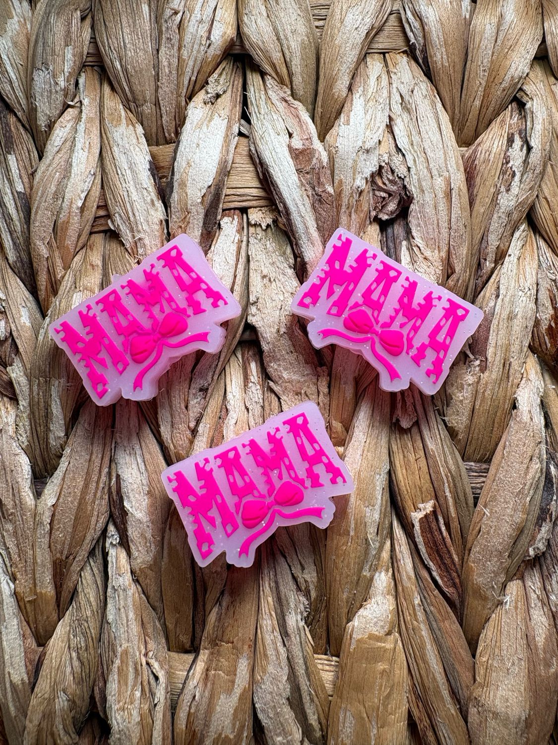Mama Hot Pink 2d Focal
