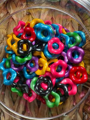 Bulk Bag Dark Color Wavy Spacers-100pc W8