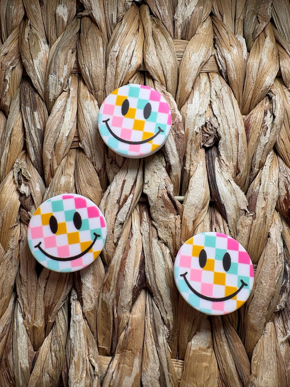 Rainbow Checkered Smile Face 2d Focal