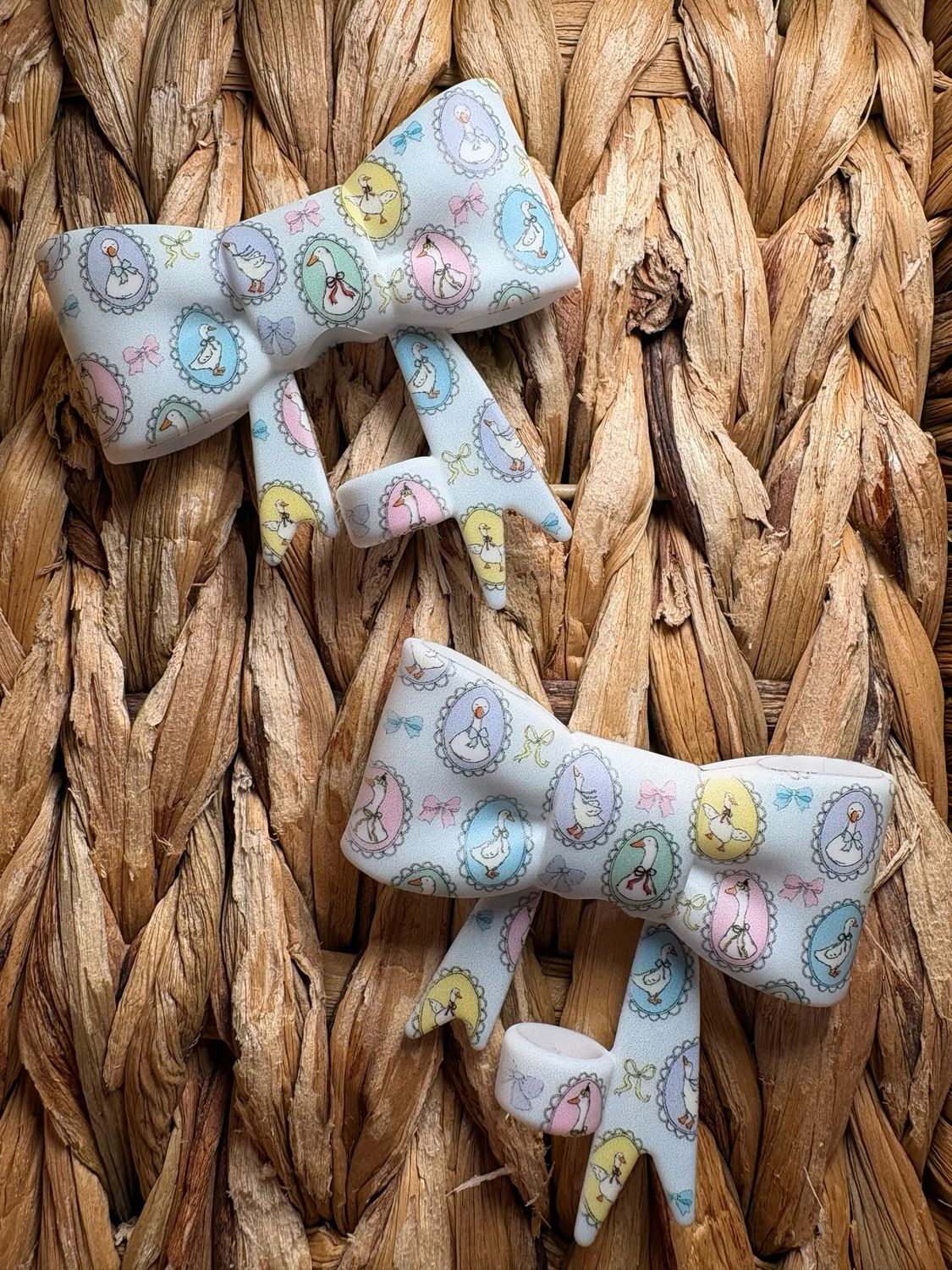 Goose Straw Topper 