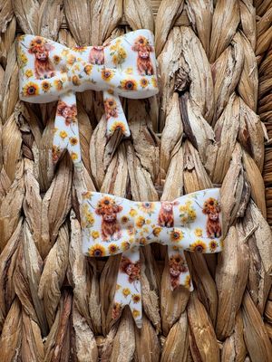 Cow &amp; Sunflowers Bow Straw Topper ST67