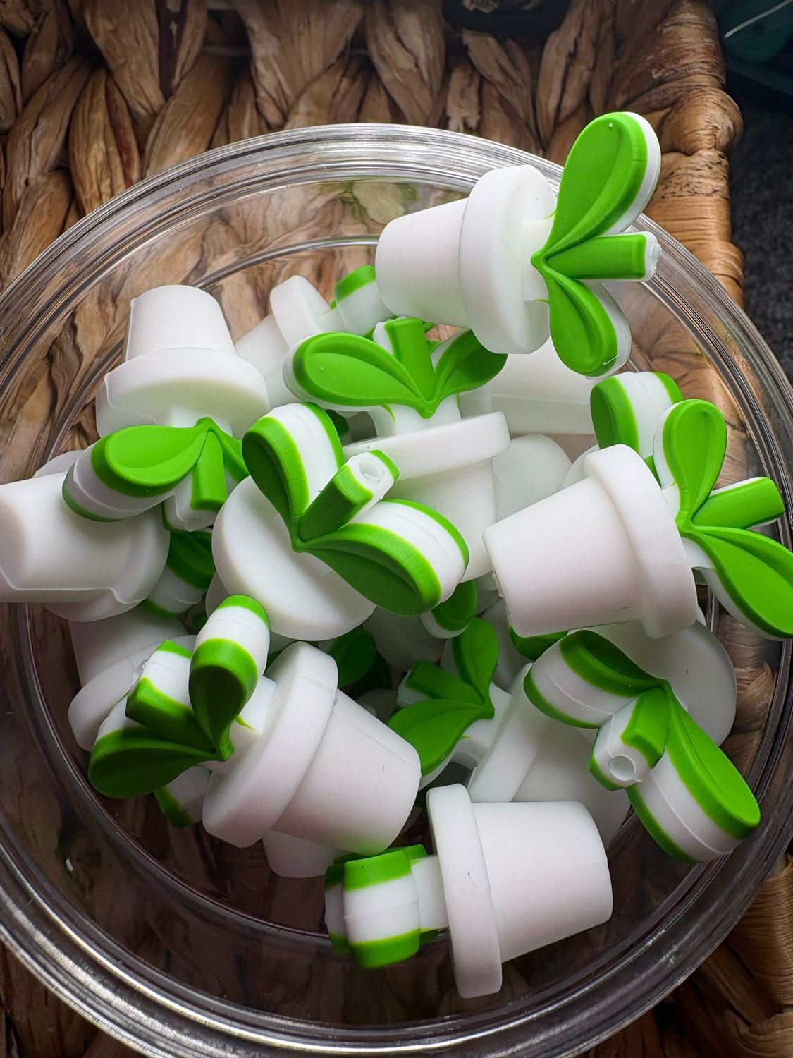 White Flower Pot 3d Focal